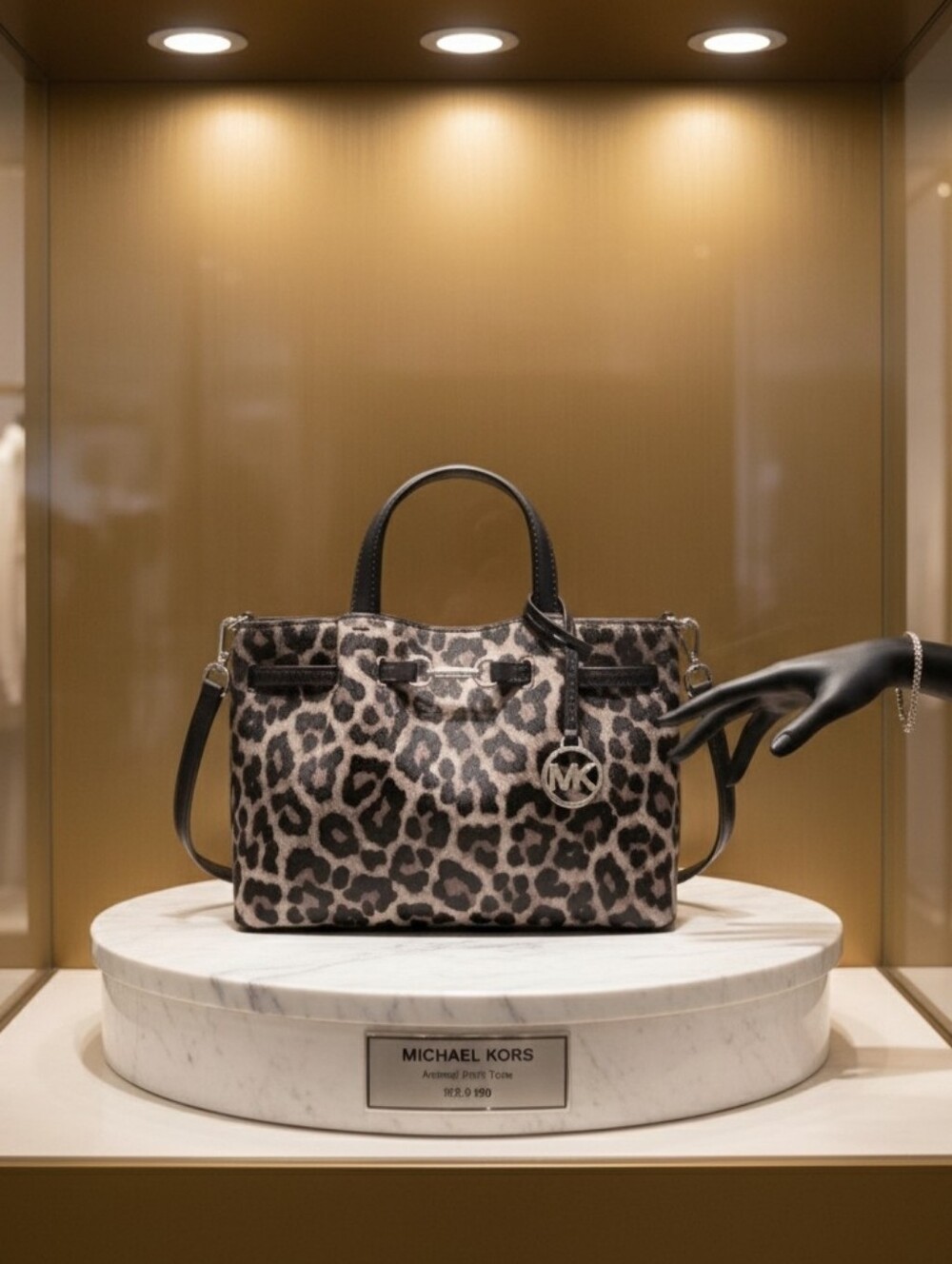 🦄Unicorn🦄 Michael Kors Black and Gray Leopard Satchel
